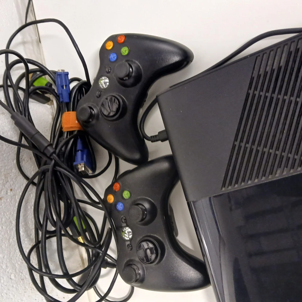 Black 360 E Console Sleek Design